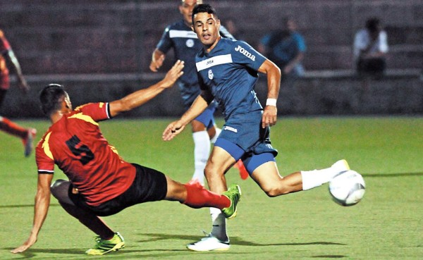 Por primera vez, club de Nicaragua transfiere futbolista a Europa