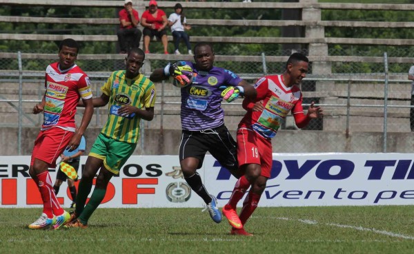 Parrillas One venció a Real Sociedad con remontada en Tocoa