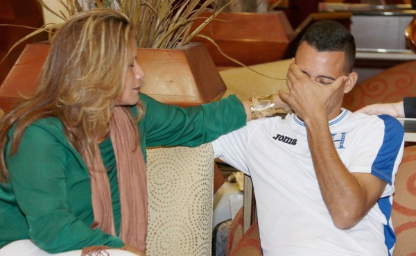 La Selección de Honduras unió a Ángel Tejeda con su madre