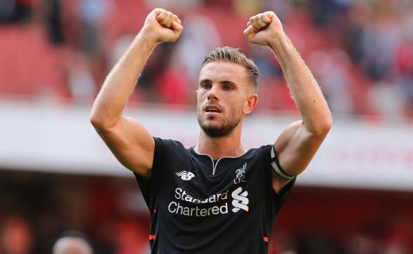 Liverpool venció al Arsenal en un clásico de locos en su debut en la Premier League