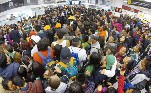 Selección de México es recibida por centenares de personas