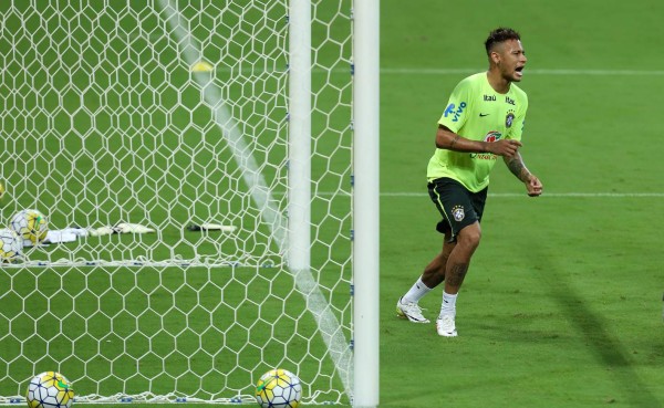 La prensa brasileña comienza a cuestionar duramente a Neymar