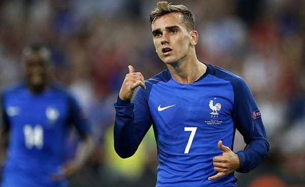 Griezmann: 'Quiero comer en la mesa de Cristiano y Messi'