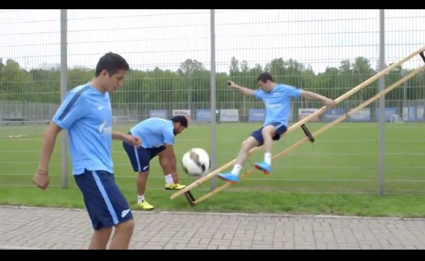 VIDEO: Hulk vuelve a hacer demostración de fuerza 'sobrenatural'