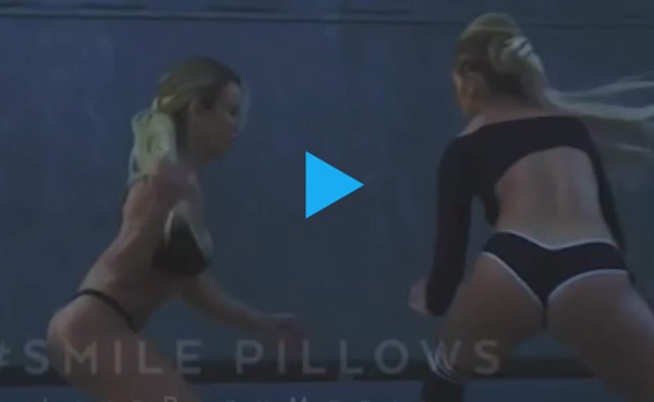 VIDEO: Así es el duelo de baloncesto más sexy de la historia