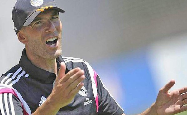 Zinedine Zidane hundido en el sótano con el Real Madrid Castilla