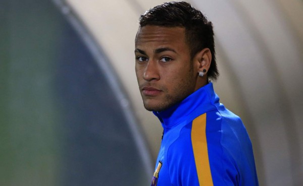 El juez cita a Neymar el 2 de febrero por estafa en su fichaje por el Barça