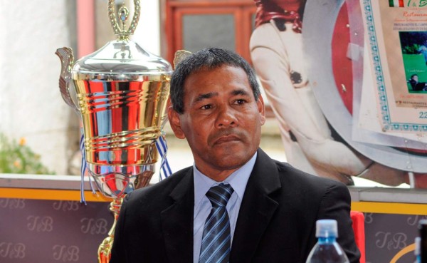 El entrenador hondureño José Valladares dirige su quinta final en Nicaragua