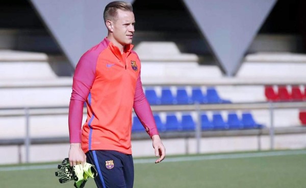 Ter Stegen se lesiona y deja el camino libre a Claudio Bravo