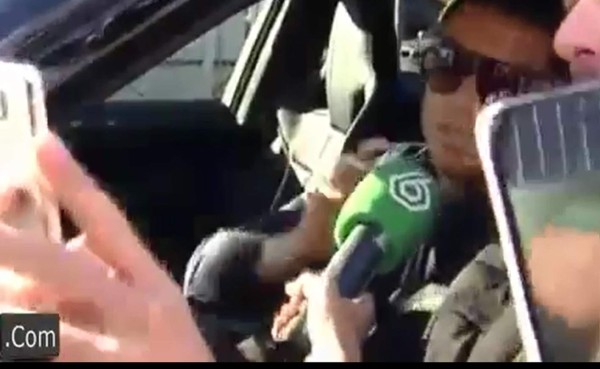 VIDEO: Cristiano Ronaldo se enoja y le tira micrófono a un periodista