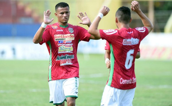 Marathón vence sin despeinarse a Victoria y pone un pie en liguilla