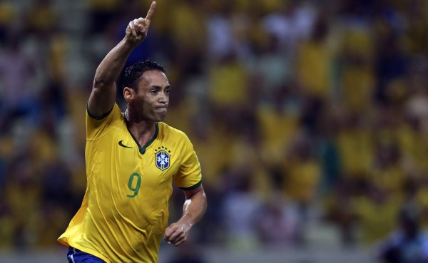 Hermano de Ronaldinho ofrece a Ricardo Oliveira al Barcelona