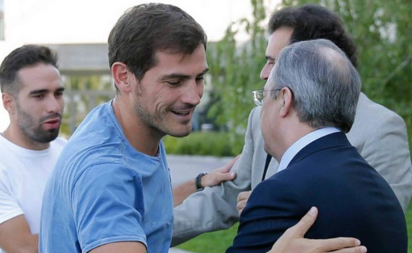 VIDEO: El abrazo entre Iker Casillas y Florentino Pérez