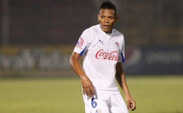 El volante del Olimpia David Meza no será operado