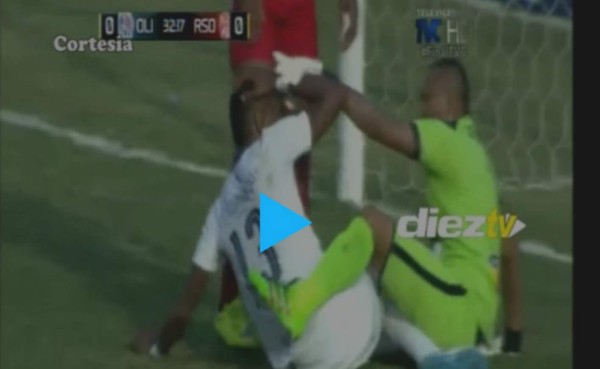 Video: El terrible fallo de Carlo Costly en la final ante Real Sociedad