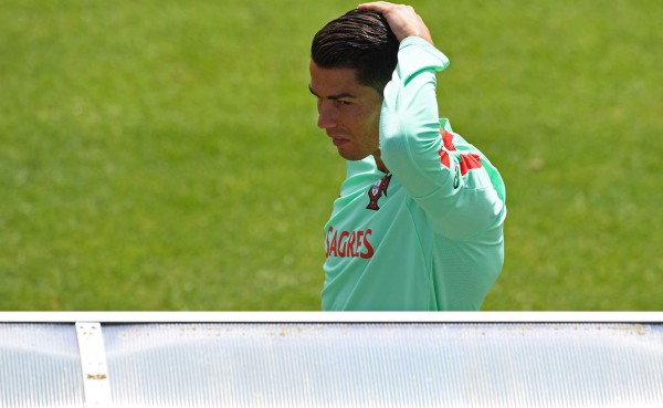 Los ataques contra Cristiano no cesan y lo comparan con Messi