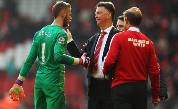 Van Gaal, 'confiado' en que De Gea se quede en Manchester United