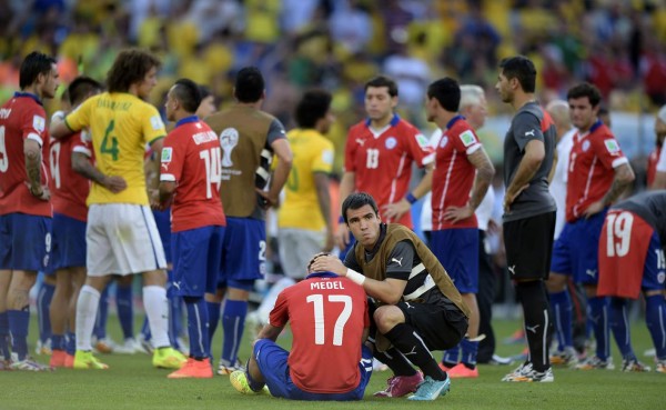 FIFA investiga pelea entre las delegaciones de Brasil y Chile