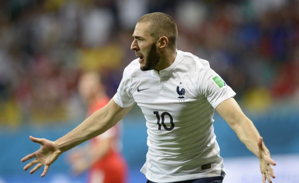 Benzema y Van Persie lideran la tabla de goleadores en el mundial