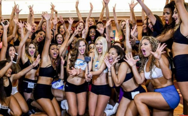 Las hermosas porristas brasileñas que buscan brillar en la NFL