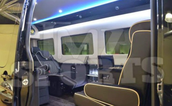 Mayweather se compró un bus del 'pecado' por 300 mil dólares