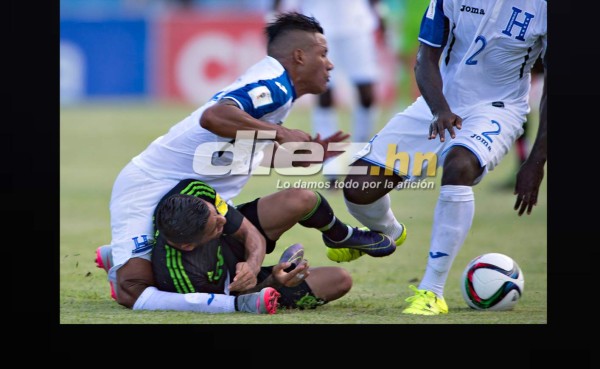 Luis Garrido sufre terrible lesión contra México