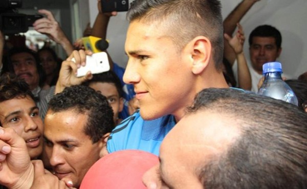 Seleccionado tico Oscar Duarte fue recibido como héroe en su natal Nicaragua