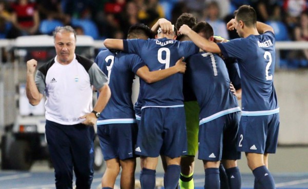 Julio Olarticoechea: 'No es verso, Honduras es un equipo bien trabajado'