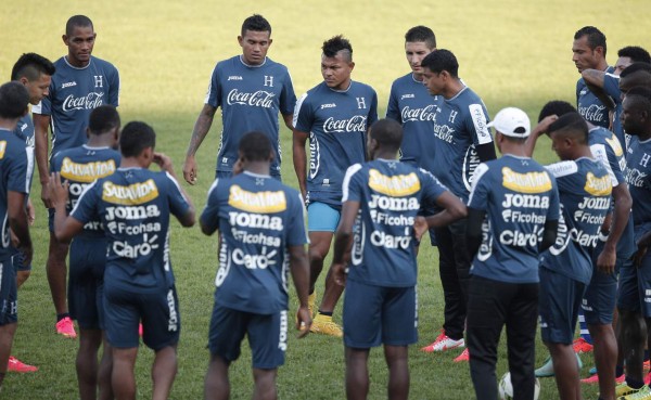ENCUESTA: ¿Cómo crees que le irá a Honduras en el partido de ida ante Guayana?
