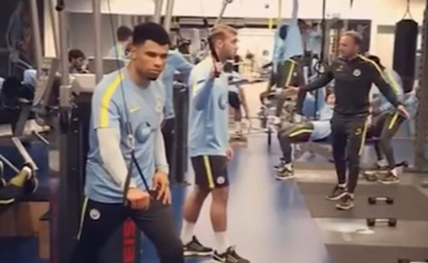 Manchester City se una a la moda del #MannequinChallenge
