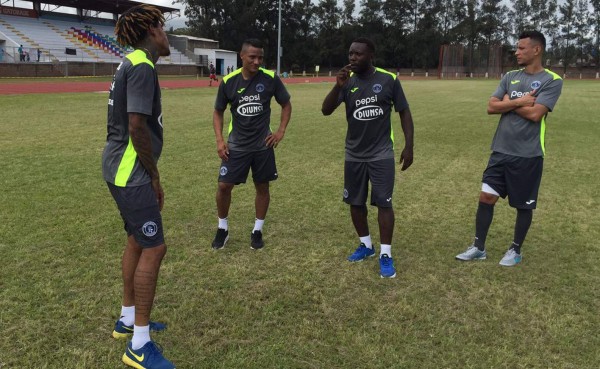 Diego Vázquez sobre Garrido: 'Solo le di permiso para entrenar'