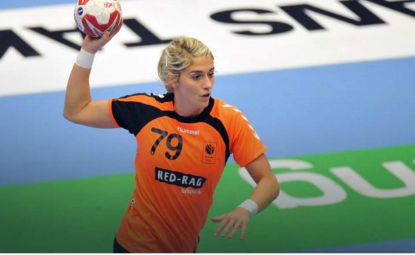Jugadora de Balonmano, la última conquista de Van der Vaart