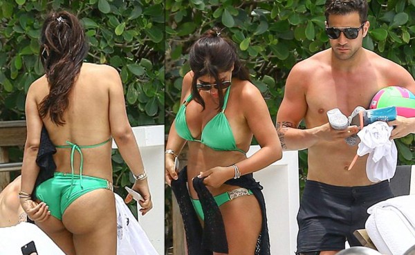 Cesc Fabregas se va de vacaciones a Miami con su pareja Daniella Semaan