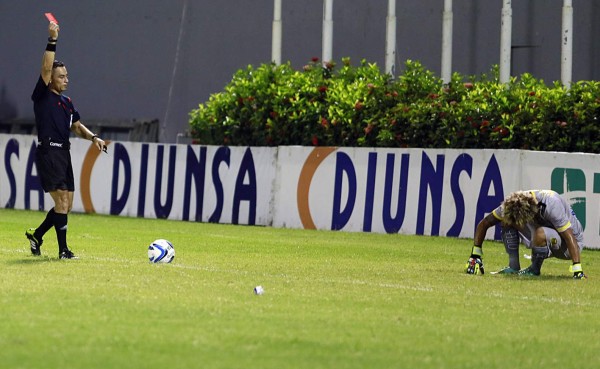 Kevin Hernández: 'El árbitro piensa que perdí tiempo y no fue así'