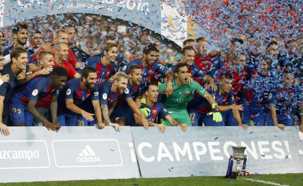 Barcelona se proclama campeón de la Supercopa de España al vencer al Sevilla