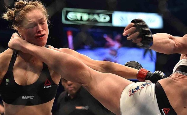 EN FOTOS: Así fue la humillante paliza que le dio Holly Holm a Ronda Rousey