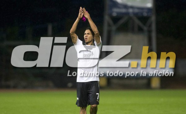 La vida de Arnold Peralta en imágenes