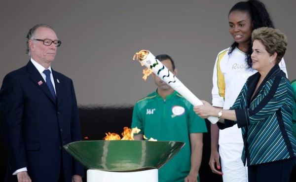 Salida de Rousseff crea nuevas dudas previo a los Juegos Olímpicos