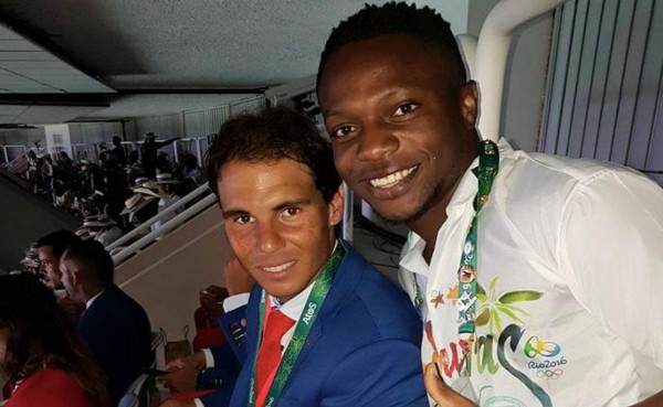 Kevin Álvarez conoció a los tenistas Nadal y Djokovic