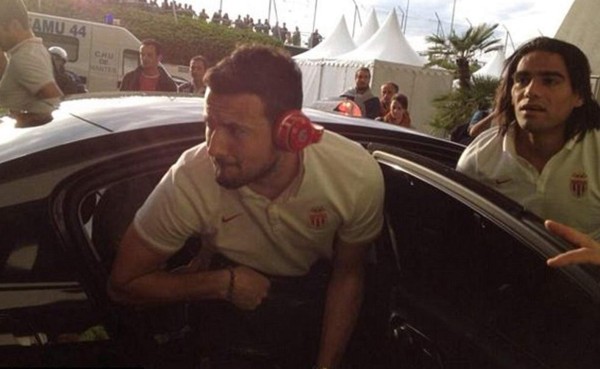 El Mónaco y Falcao llegaron en taxi por el triunfo a Nantes