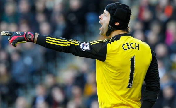 La irónica respuesta del portero Petr Cech a un aficionado