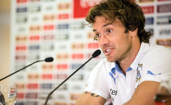 El mensaje de apoyo de Diego Lugano a Luis Suárez