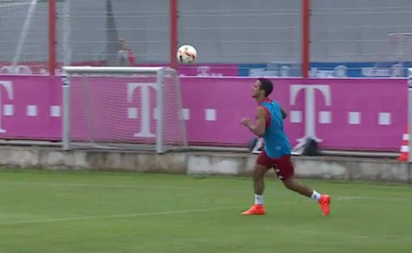 VIDEO: Jugadores del Bayern Múnich muestran su calidad sin dejar caer el balón