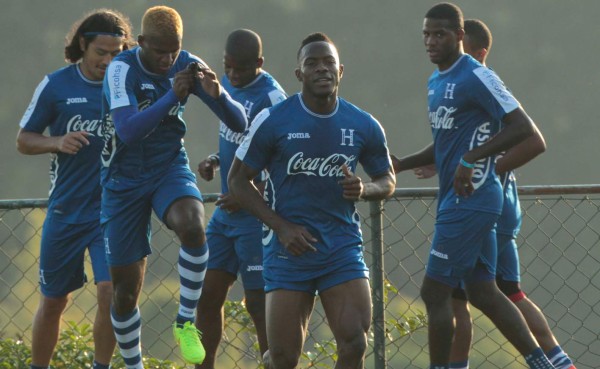 Honduras vuelve a entrenar lleno de esperanza