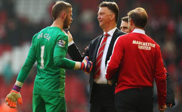 Van Gaal, confia en que De Gea no se vaya del Manchester United