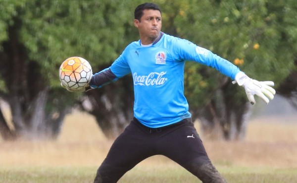En Olimpia respaldan totalmente a Noel Valladares