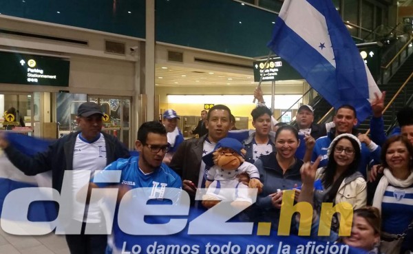¡Hondureños le dieron una gran bienvenida a Honduras en Vancouver!