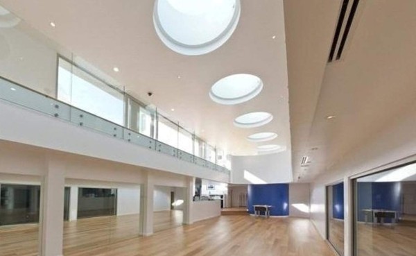 La espectacular mansión de Balotelli en Inglaterra