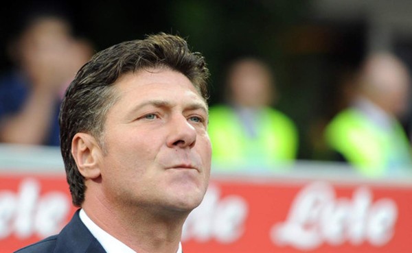 El Inter de Milán renueva al técnico Walter Mazzarri