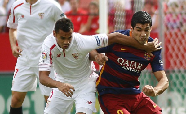 VIDEO: El increíble fallo de Luis Suárez con el Barcelona